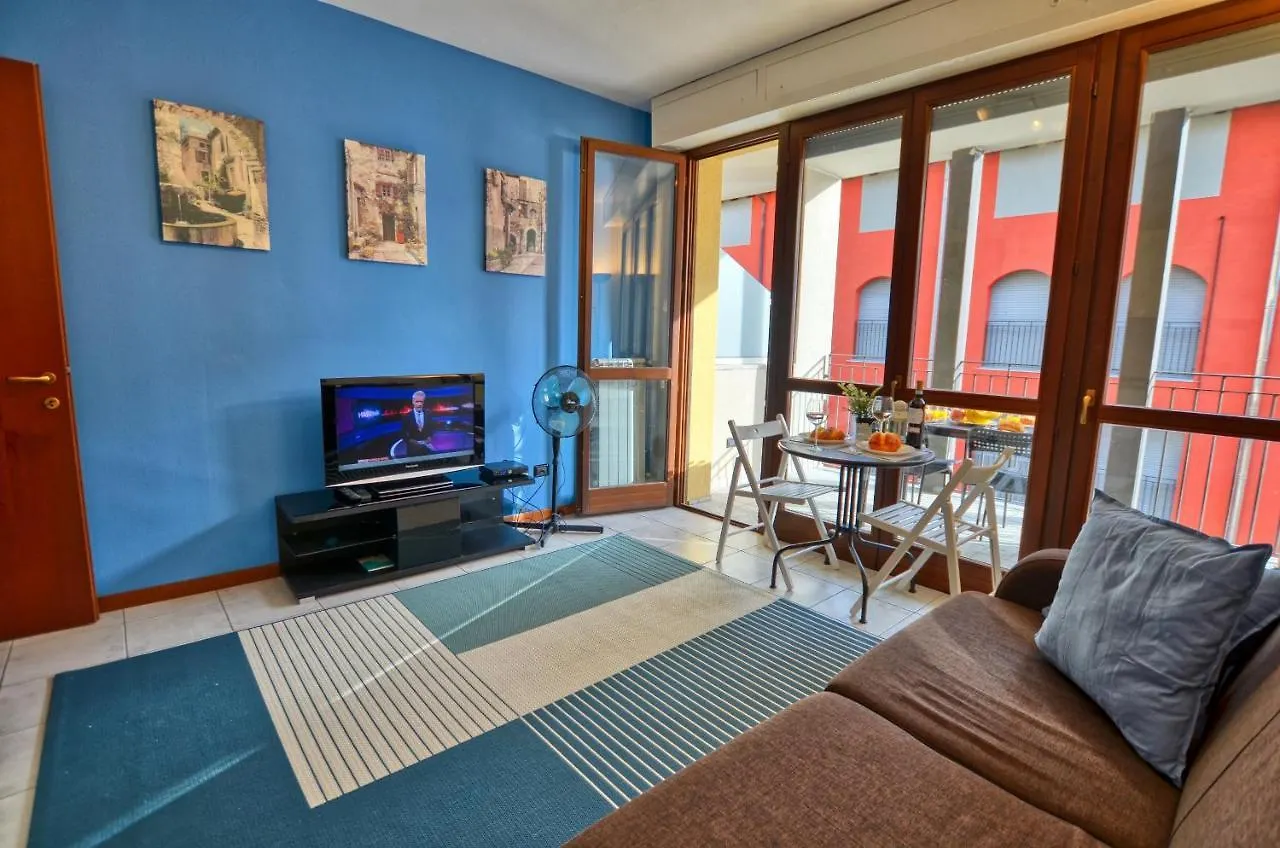 Studio Apartment Good Times Acquaseria